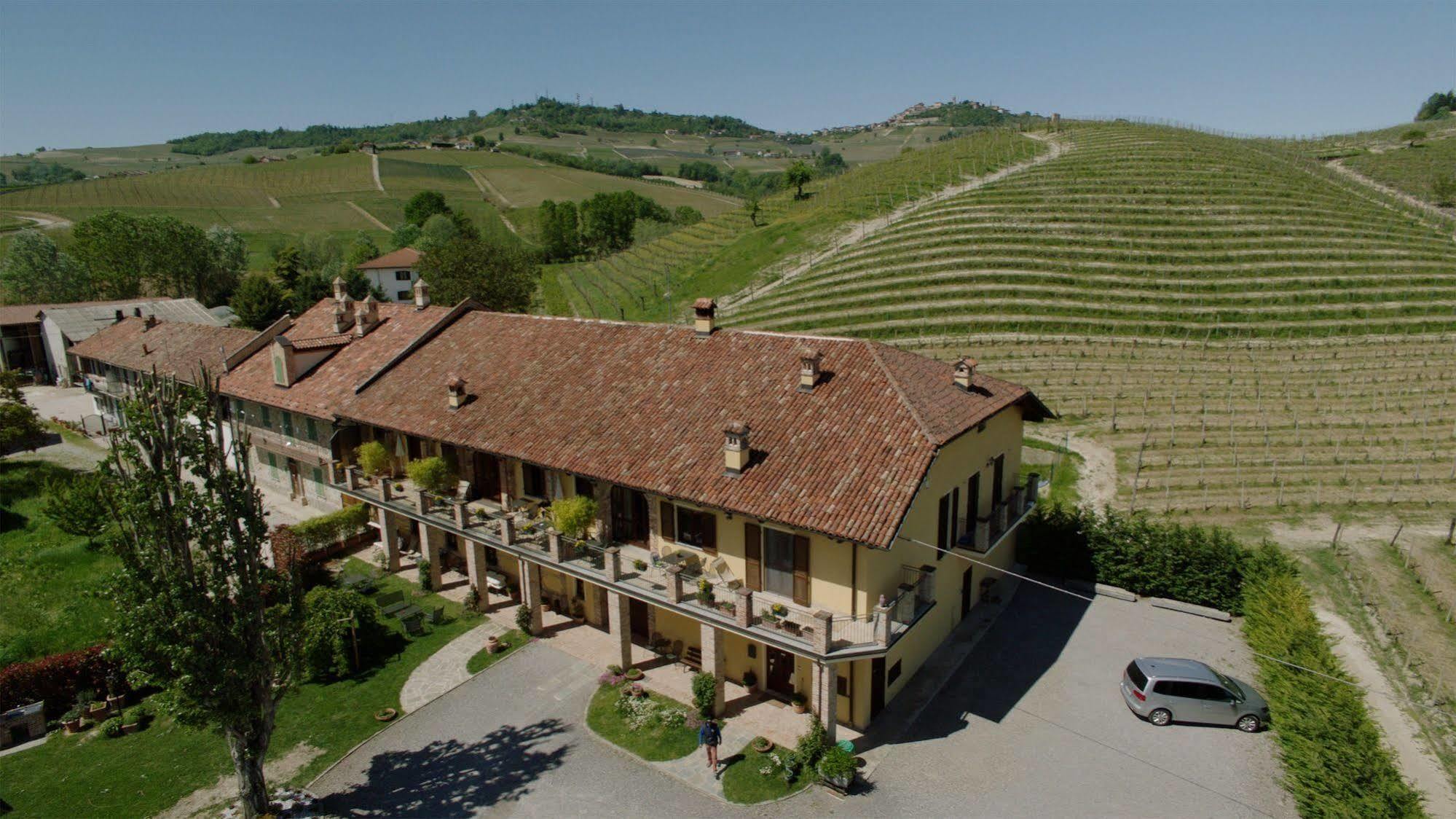 Cascina Rocca - Guest House Castiglione Falletto Eksteriør bilde